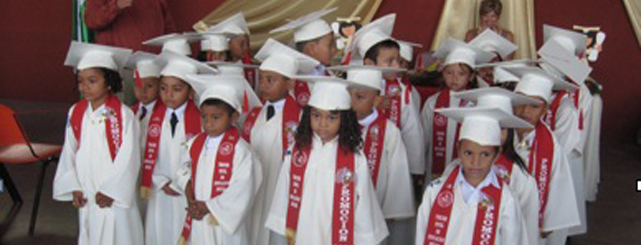 Oasis de Esperanza Graduation
